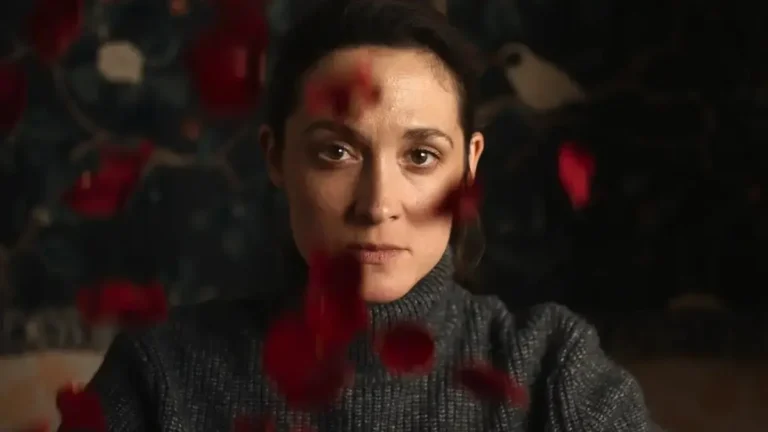 Friederike Becht as the reclusive novelist Lisa Konrad in the Netflix psychological thriller miniseries The Trap (Die Falle)