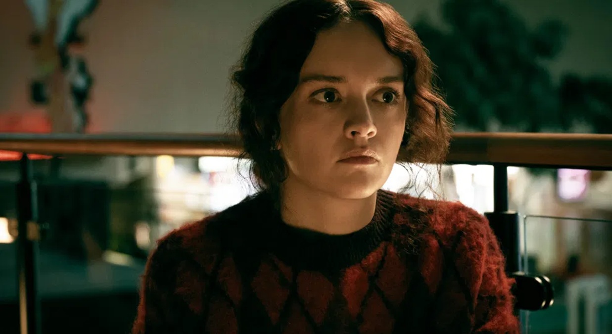 Olivia Cooke as Sid Baker in the espionage series Slow Horses